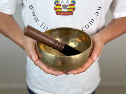 Brilliant-Echo Hand-Beaten Tibetan Singing Bowl – E4 & G♯6 | SB-039