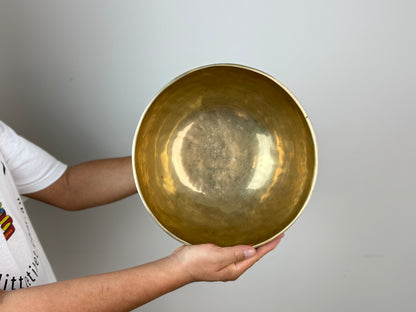 Earth-Tone Hand-Beaten Tibetan Singing Bowl – G♯2 & D♯5 | SB-032