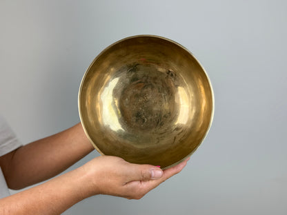 Loving-Kindness Hand-Beaten Tibetan Singing Bowl – E3 & A5 | SB-005