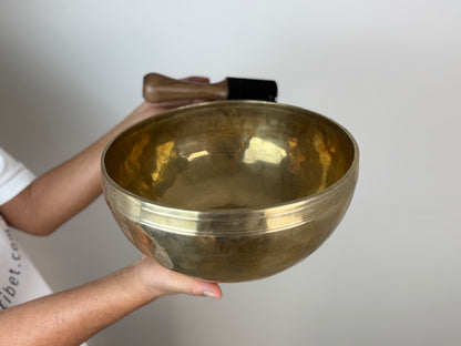 Earth-Tone Hand-Beaten Tibetan Singing Bowl – G♯2 & D♯5 | SB-032