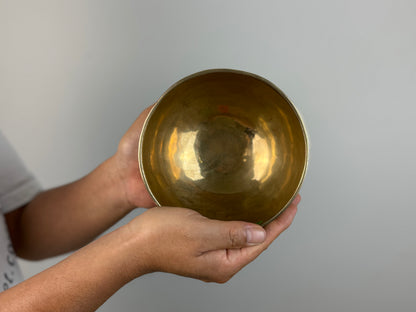 Crystal-Tone Hand-Beaten Tibetan Singing Bowl – F4 & A♯6 | SB-011