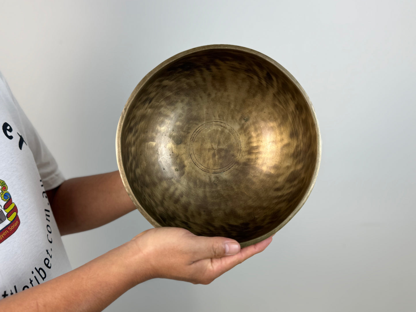 Hand-Beaten Tibetan Singing Bowl – F♯3 & B5 | SB-001