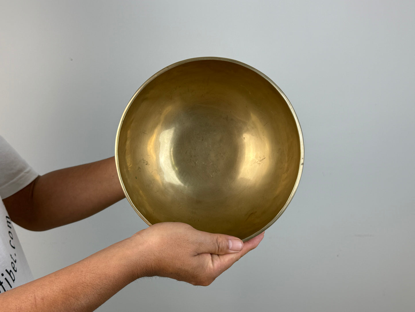 Harmonic-Resonance Hand-Beaten Tibetan Singing Bowl – D3 & G♯5 | SB-017