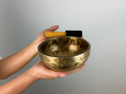 Brilliant-Tone Hand-Beaten Tibetan Singing Bowl – C5 & E7 | SB-024
