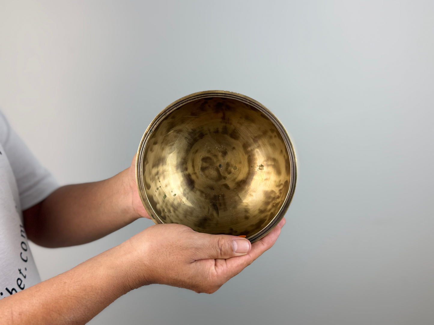 Brilliant-Tone Hand-Beaten Tibetan Singing Bowl – C5 & E7 | SB-024