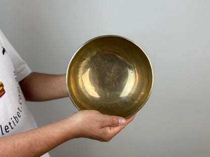 Clear-Echo Hand-Beaten Tibetan Singing Bowl – G♯3 & C♯6 | SB-037