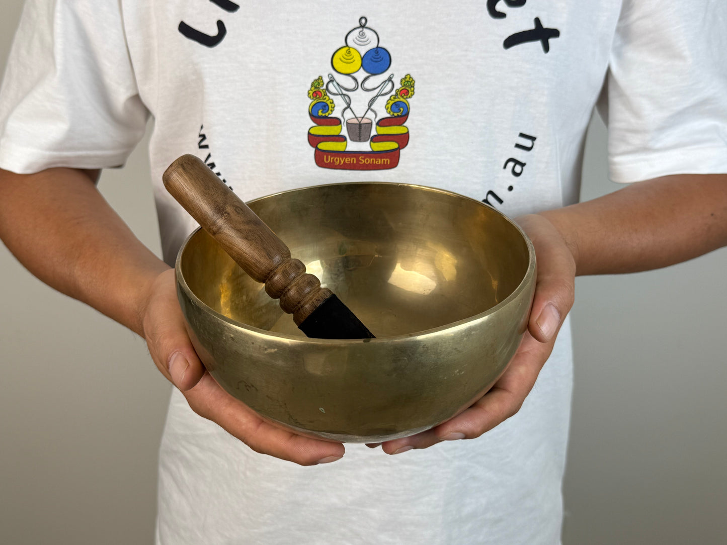 Warm-Resonance Hand-Beaten Tibetan Singing Bowl – B3 & D♯6 | SB-012
