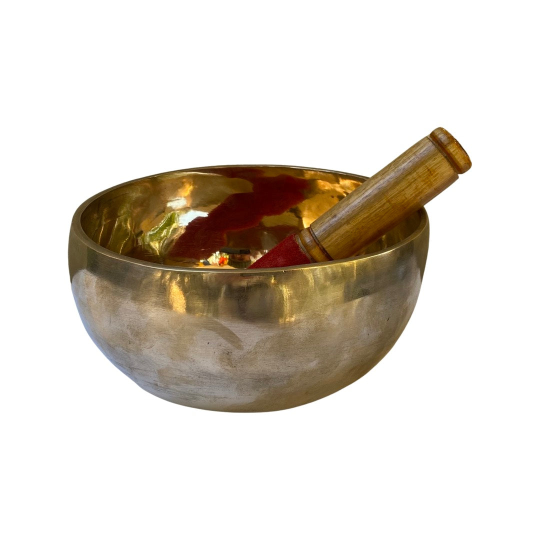 Deep sounding Singing Bowl, Hand beaten-Note C