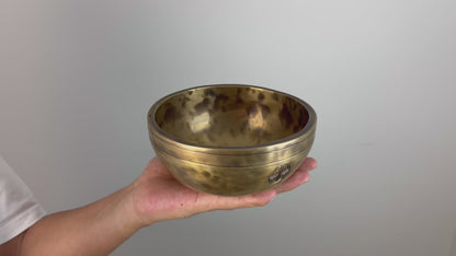 Brilliant-Tone Hand-Beaten Tibetan Singing Bowl – C5 & E7 | SB-024