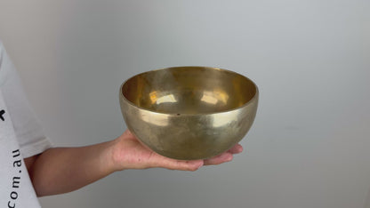 Warm-Resonance Hand-Beaten Tibetan Singing Bowl – B3 & D♯6 | SB-012