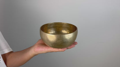 Sparkling-Resonance Hand-Beaten Tibetan Singing Bowl – D♯4 & G♯6 | SB-027