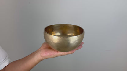Bell-Tone Hand-Beaten Tibetan Singing Bowl – E4 & G♯6 | SB-018