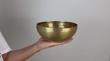 Serene-Harmony Hand-Beaten Tibetan Singing Bowl – F♯3 & C6 | SB-033