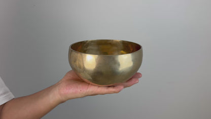 Clear-Voice Hand-Beaten Tibetan Singing Bowl – E4 & A6 | SB-028