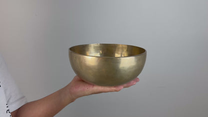 Bright-Resonance Hand-Beaten Tibetan Singing Bowl – F3 & A♯5 | SB-009