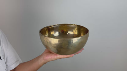 Golden-Resonance Hand-Beaten Tibetan Singing Bowl – E3 & A5 | SB-020