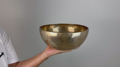 Spacious-Resonance Hand-Beaten Tibetan Singing Bowl – C♯3 & G5 | SB-016
